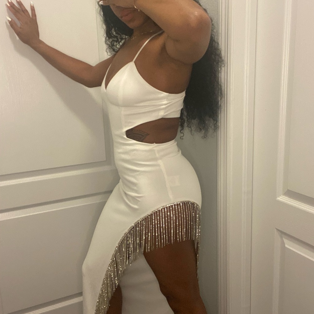 Gorgeous Diamond white gown. Size S
